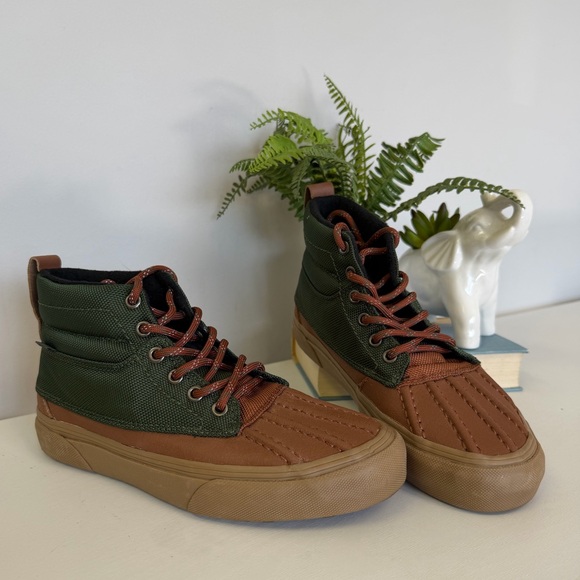 Vans Shoes - Vans Sk8-Hi Del Pato MTE Waterproof Duck Boots Green Brown M6.5/W8